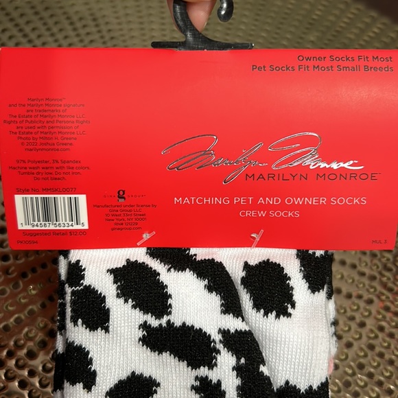Marilyn Monroe matching socks for owner and pet. NWT - Picture 4 of 7